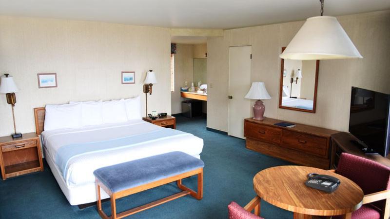 Cabrillo Inn At The Beach ซานตาบาร์บารา ภายนอก รูปภาพ